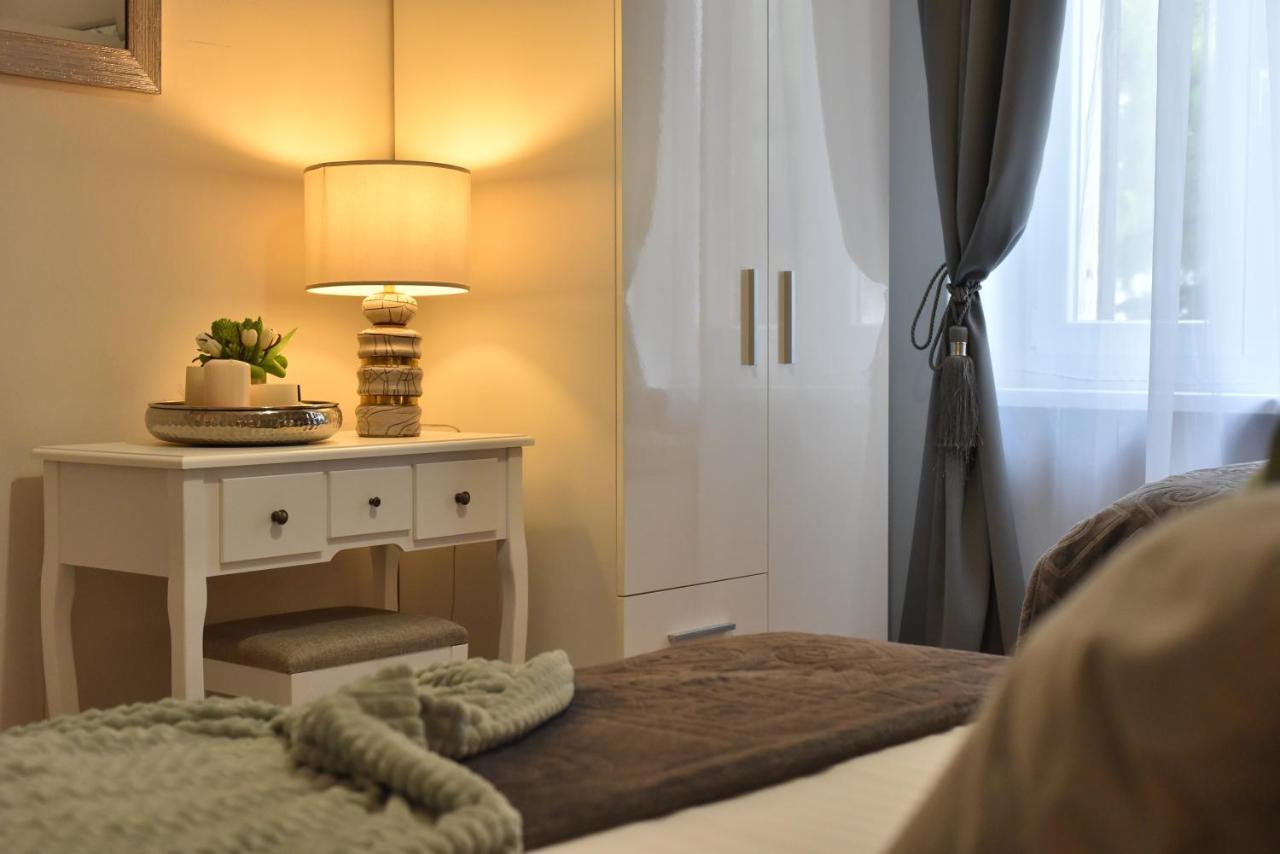 Zadar Center Beach Apartment - Directly On The Sea מראה חיצוני תמונה