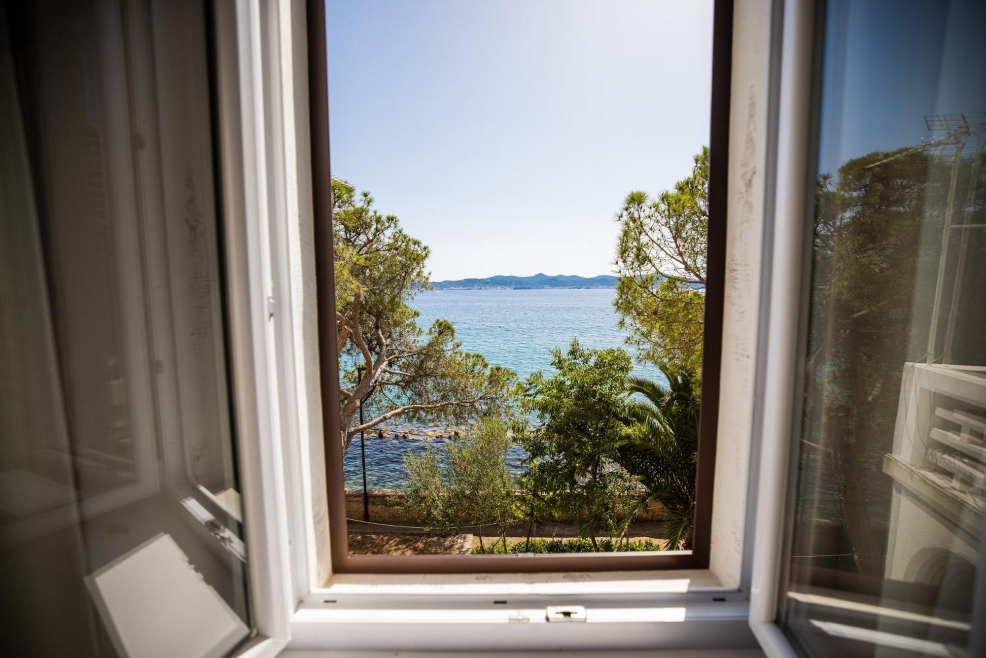 Zadar Center Beach Apartment - Directly On The Sea מראה חיצוני תמונה